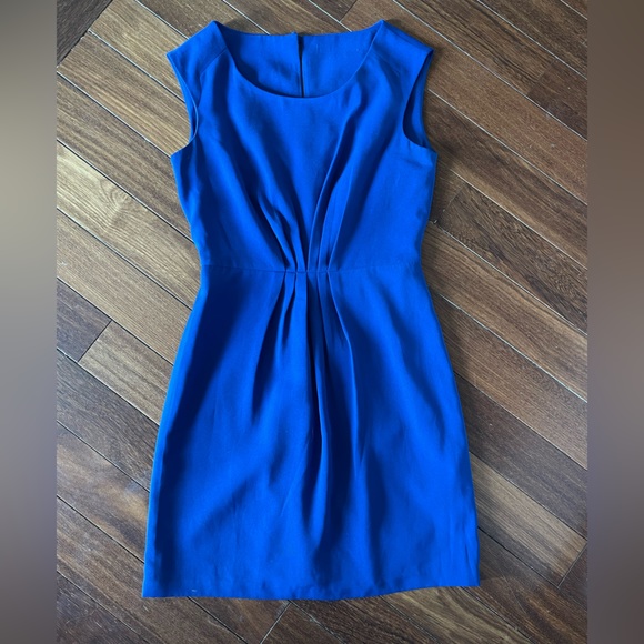 Dress - Picture 1 of 2